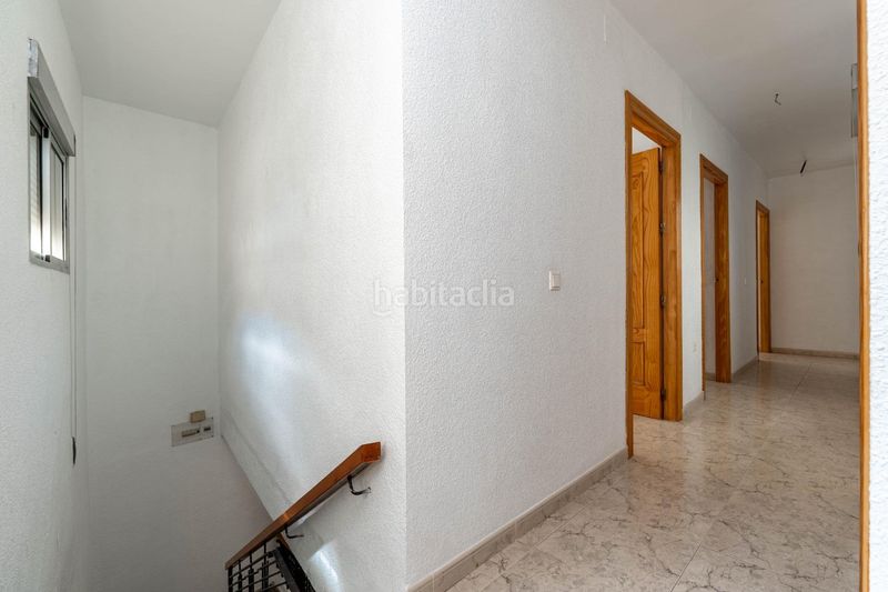 Foto fde4e1e0-3b7c-46cc-8658-ecc5c63a0174. Casa amb aparcament a Guadix