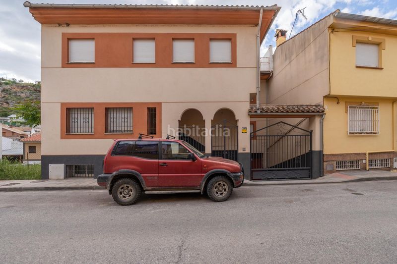 Foto 43ac9bf2-b87f-4702-b558-604a2f48785d. Casa amb aparcament a Alfacar