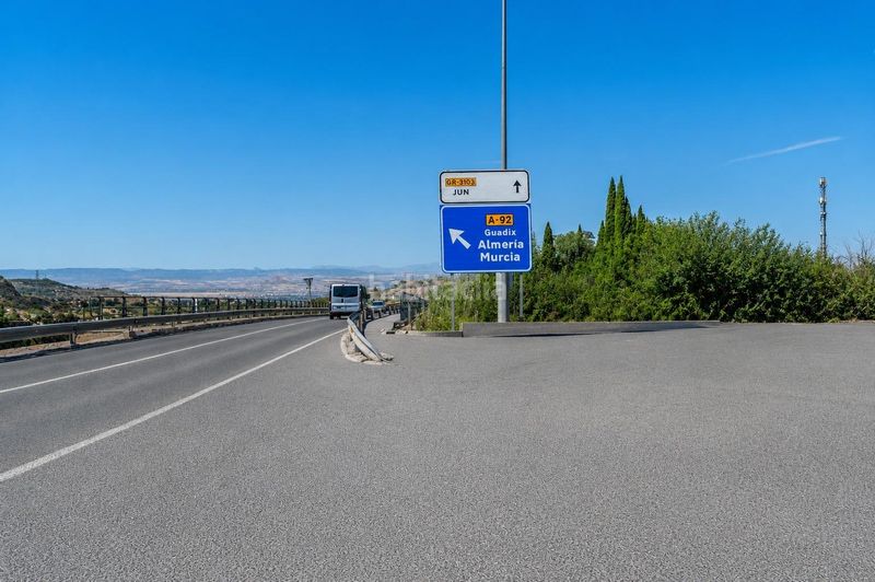 Foto af3a02b4-2211-415f-8415-04a7d2eccb6f. Casa amb aparcament a Alfacar
