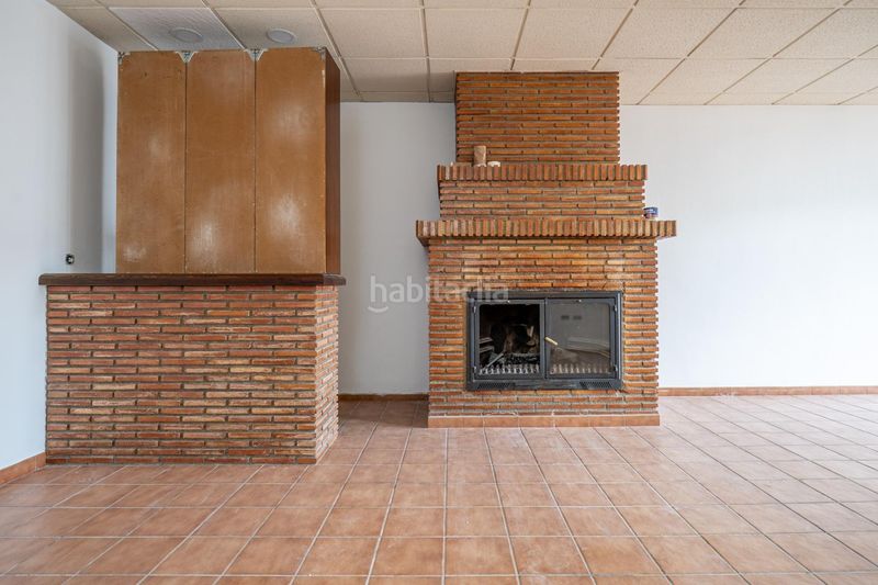 Foto b3047305-7827-46eb-889a-1f5d6b0bc821. Casa amb aparcament a Alfacar