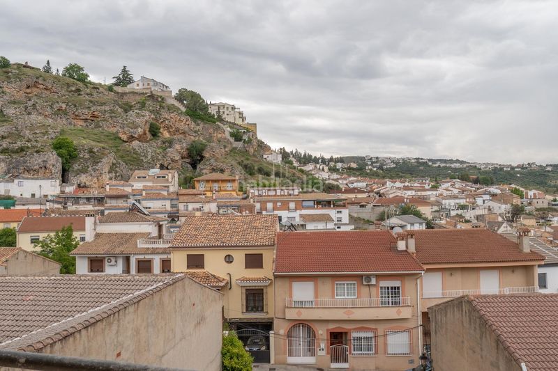 Foto e672fb7e-56e6-49ea-ab70-13ed3b014622. Casa amb aparcament a Alfacar