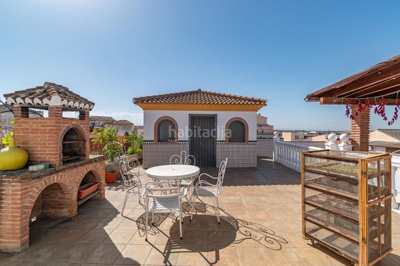 Foto 08f05317-5a96-400c-9038-67e79bff7a36. Casa amb aparcament piscina a Atarfe
