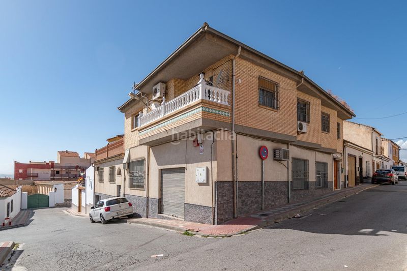 Foto 359a0a6b-b2bb-460f-80a0-ccb9fbd7f4fc. Casa amb aparcament piscina a Atarfe