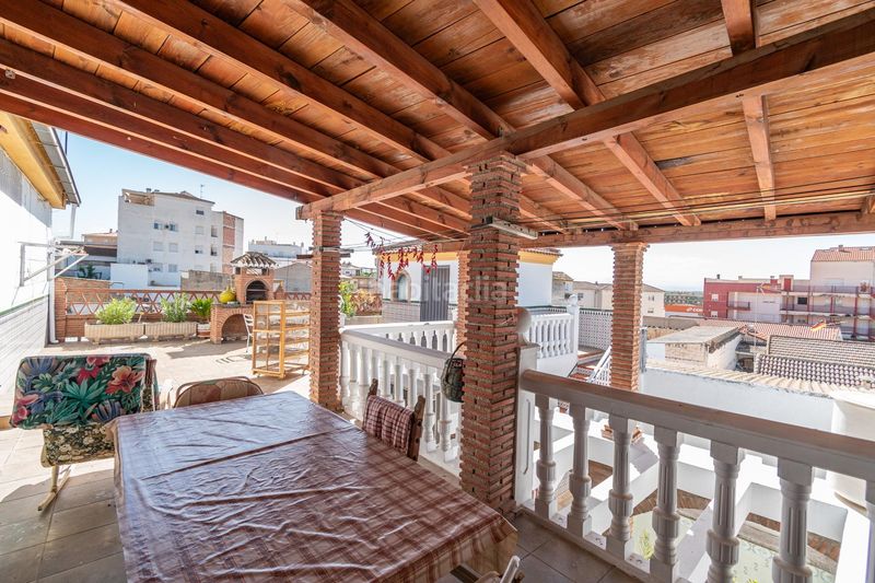 Foto e1b0b0e9-1439-4119-ae97-5ff2ca3a7bff. Casa amb aparcament piscina a Atarfe
