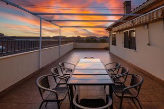 Attico  Ibiza. Ático en armilla con amplia terraza y vistas a sierra nevada