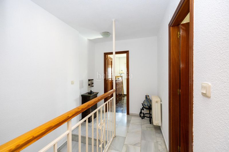 Foto 1bd2eddd-ca27-4c78-97b0-afdd73aaae57. Casa aparellada amb calefacció aparcament piscina a Ogíjares