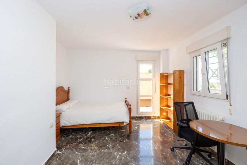 Foto a9aacae9-8ff4-48b4-8faf-591a0657a413. Casa aparellada amb calefacció aparcament piscina a Ogíjares