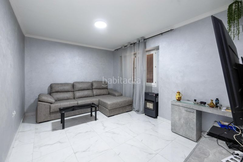 Foto 7ec6ab9c-1b47-4c30-8456-e78be416a80b. Casa adossada a Albolote