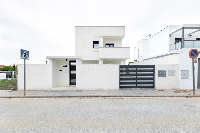 Foto ba1c403e-f88f-416a-9356-0fc9012143fb. Casa amb aparcament piscina a La Zubia Ciudad Zubia (La)