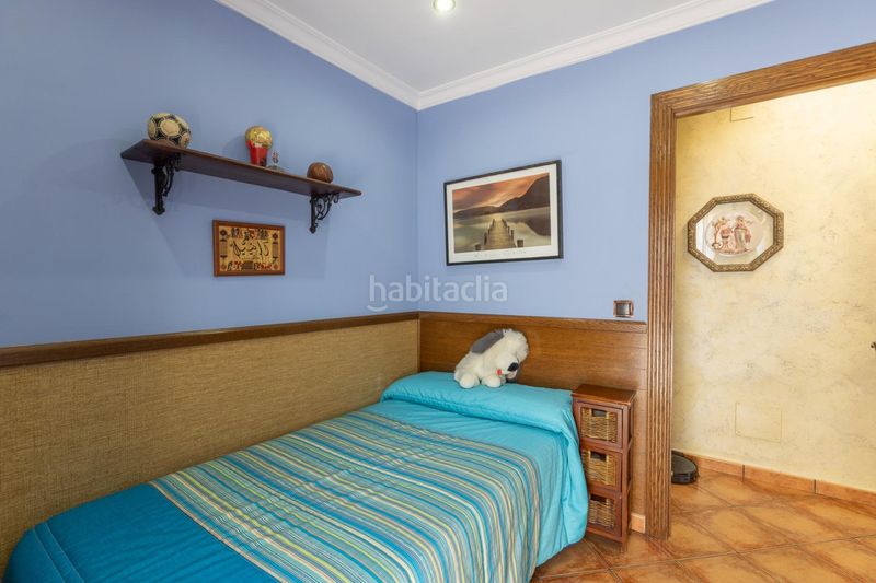 Foto ac3cd158-3bc2-4309-bec2-a3e043269017. Casa amb calefacció aparcament a San Francisco Javier Granada