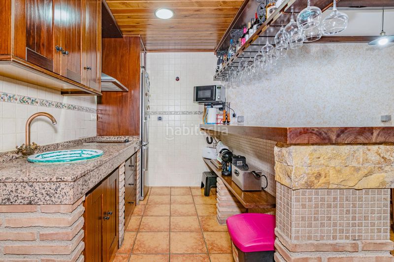 Foto b528d2f6-4346-4938-99cf-4e81c295da6b. Casa adossada amb calefacció aparcament piscina a Zubia (La)