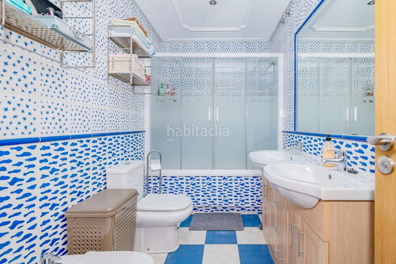 Foto c76b66d0-1221-43b7-8901-187e815735f7. Casa adossada amb calefacció aparcament piscina a Zubia (La)