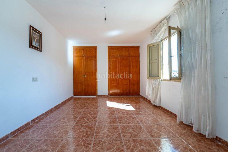 Foto 76c09feb-79b9-4eae-8075-908d0a4cd649. Casa a Albuñuelas
