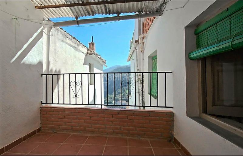 Foto d5959401-e3fe-4083-8a54-f40e51af5230. Casa a Albuñuelas