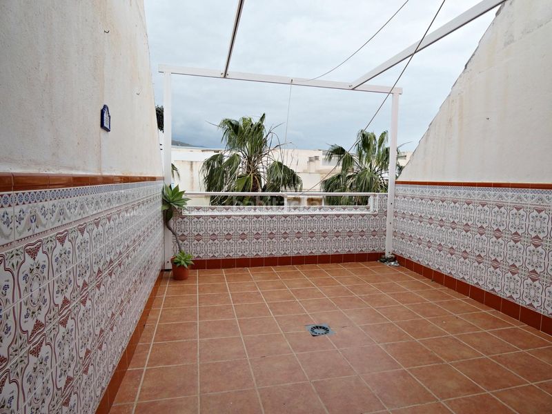 Foto 8ea63816-5512-4d22-bff6-3a59233a4a2f. Pis a Castell de Ferro