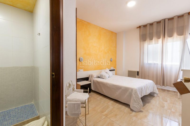 Foto a2ffc9f7-4d4a-4f8e-818a-5994842669a1. Building in Motril ciudad Motril