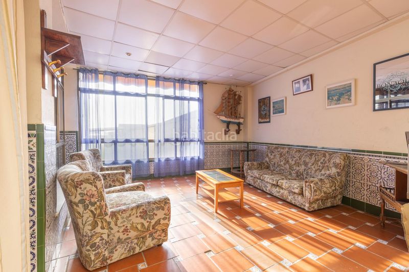 Foto c306ff1c-2189-435c-aadc-60ab2648e7d9. Building in Motril ciudad Motril