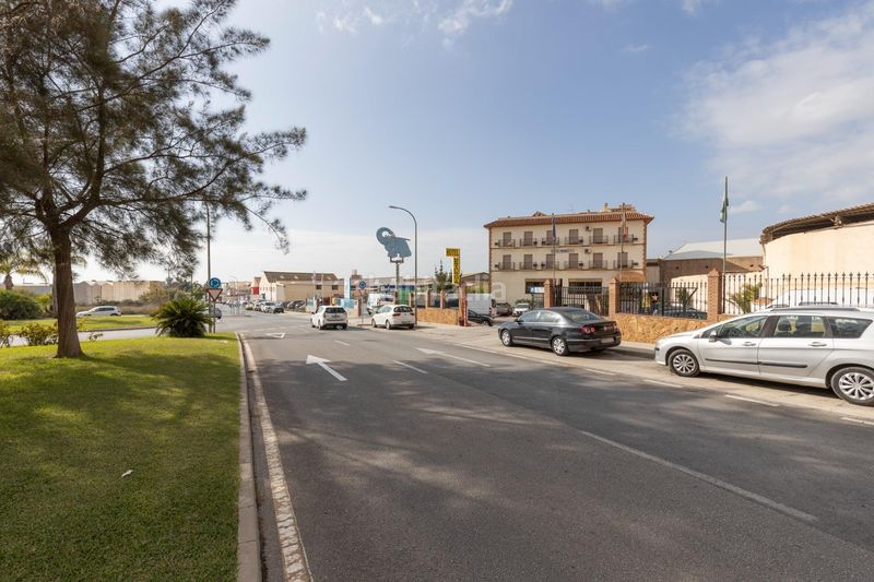 Foto d26dfda3-2cc4-442e-a600-878bc4ae42bc. Building in Motril ciudad Motril