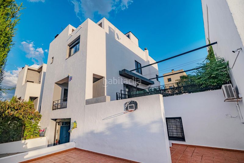 Foto 489ad24a-7bfd-42ff-8987-6dde823b6b39. Chalet con riscaldamento parcheggio piscina in Albolote