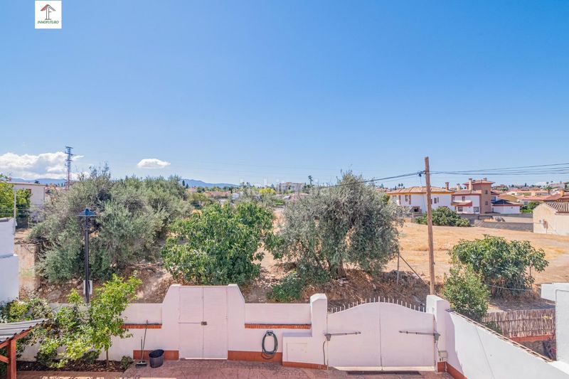 Foto a2ae4b25-ec6c-4be9-8601-255cbe3b555b. Casa con parcheggio in Ogíjares