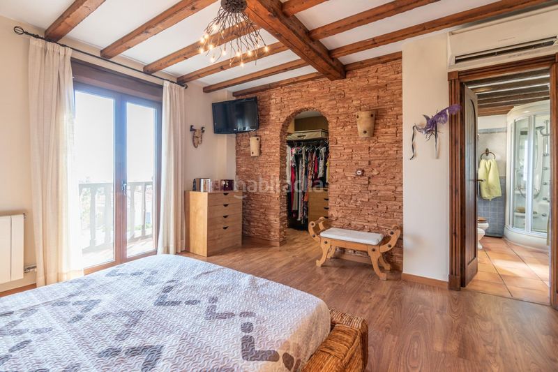 Foto c075a2a3-1aec-4253-abbd-2c42a8724d4f. Chalet mit heizung parking pool in Cenes de la Vega