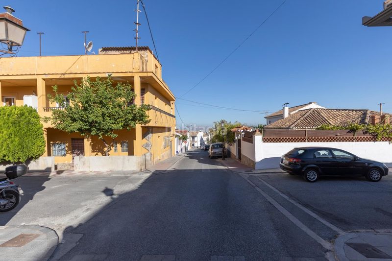 Foto 3a7ce715-abc7-4a48-abcf-7f9ecf7488c5. Casa bifamiliare con parcheggio in La Zubia Ciudad Zubia (La)