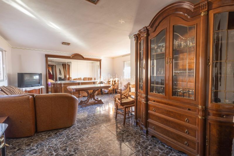 Foto 58174417-f4bd-4d3a-8c80-934cb14eb0cf. Casa bifamiliare con parcheggio in La Zubia Ciudad Zubia (La)