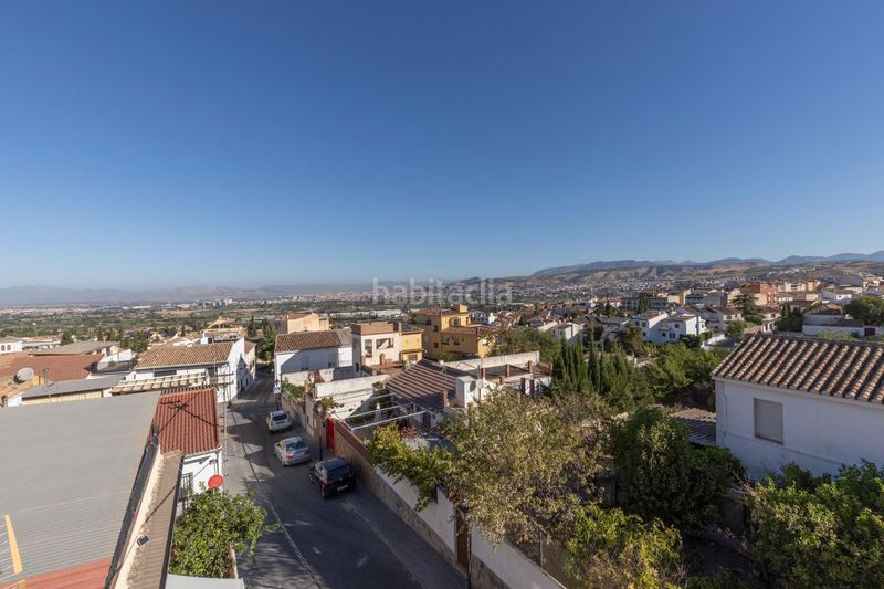 Foto d0fb0c8b-2843-454d-89f7-ccd25fc49ccb. Casa bifamiliare con parcheggio in La Zubia Ciudad Zubia (La)