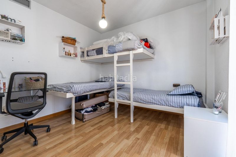 Foto 57873a22-dd1f-44b1-adad-99027f640654. Flat with parking in Huétor Vega