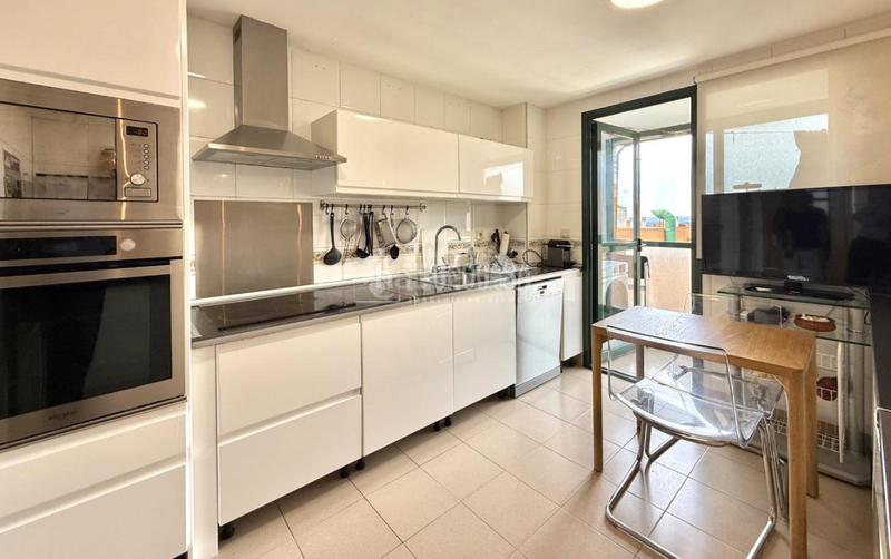 Foto e3f1c3a0-8f98-4081-9881-2344a776e3d6. Ático  en venta en Arroyo del Fresno Madrid
