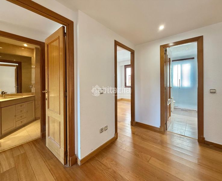 Foto b8a90665-87f0-4d2d-b7f0-565e88959342. Pis amb calefacció aparcament a Arroyo del Fresno Madrid