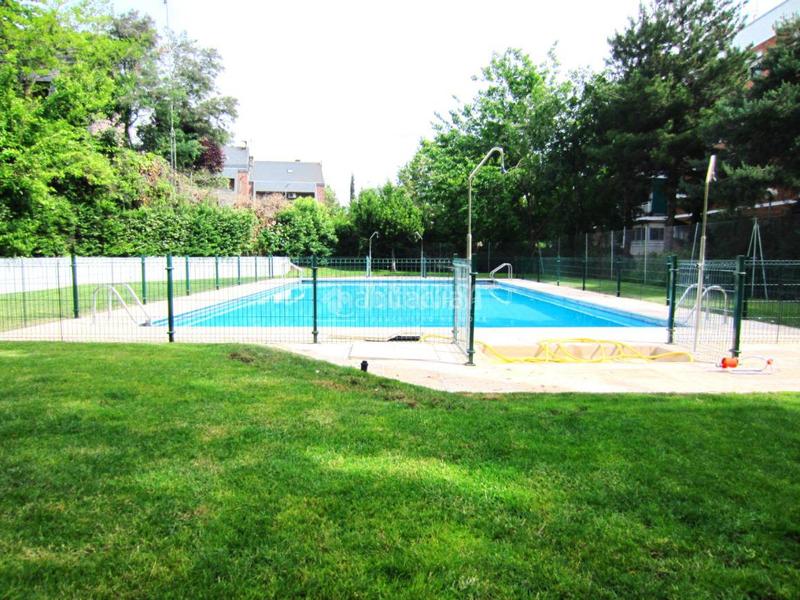 Foto ae516f64-b2b5-497d-b564-bbf1e34d9342. Piso  en venta en Mirasierra Madrid