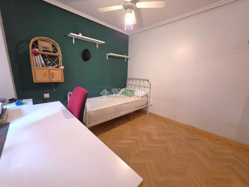 Foto 50827ebb-70c6-4a69-848b-6576f10b0492. Piso  en venta en El Bercial Getafe