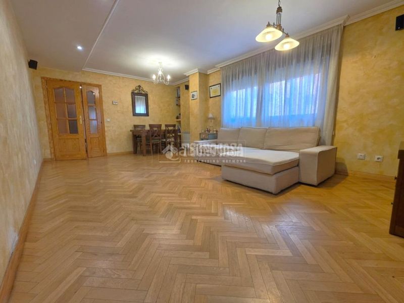 Foto 8714c7fd-b87f-4c41-881d-fd4b14ed8bd9. Piso  en venta en El Bercial Getafe