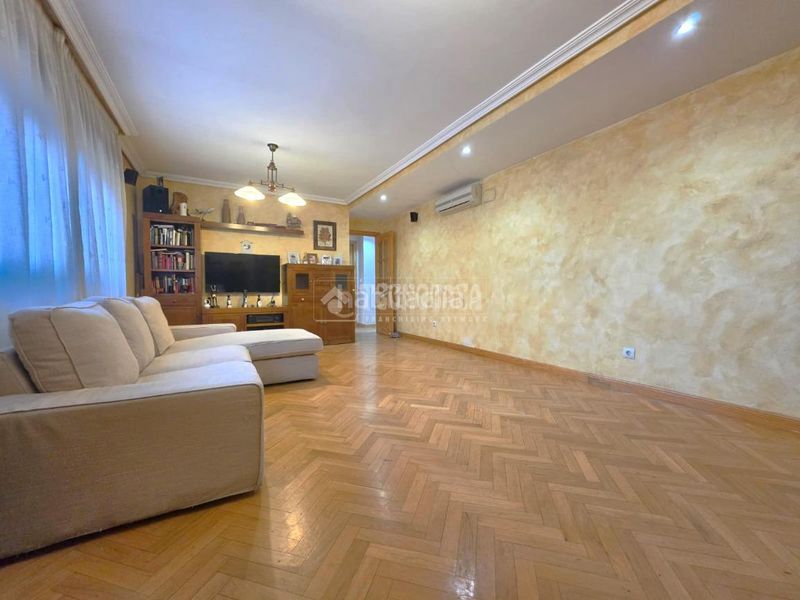 Foto e0db62dd-7619-4f41-b1a7-ee3243cf824d. Piso  en venta en El Bercial Getafe