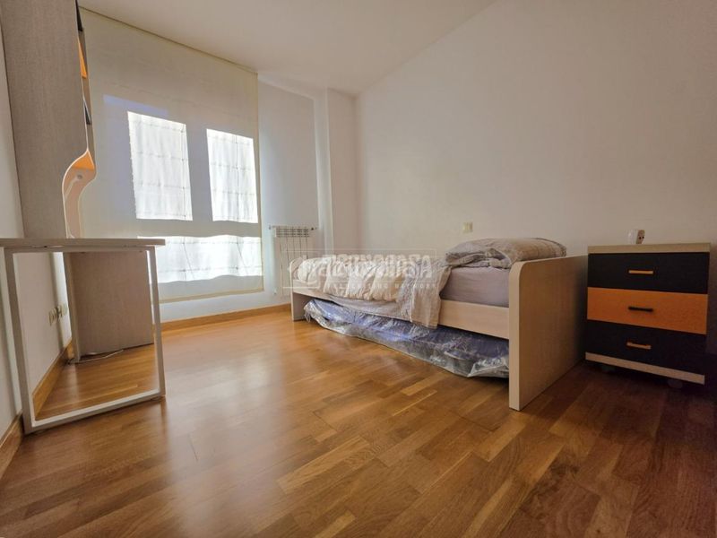 Foto 1f4ce693-d23e-4524-8fb8-b7d4f8e8e379. Piso  en venta en El Bercial Getafe