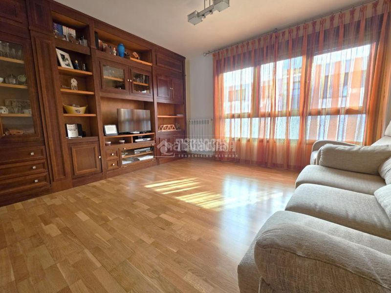 Foto 6da032c5-05da-4594-97b9-4320a4f37265. Piso  en venta en El Bercial Getafe