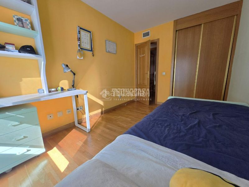 Foto 78c94413-5c02-469a-b687-58166bc2e85f. Piso  en venta en El Bercial Getafe