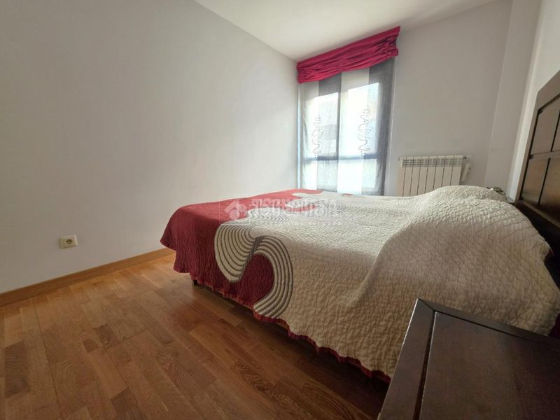 Foto 83796e91-d34f-403d-8809-e4f45f5d6efa. Piso  en venta en El Bercial Getafe