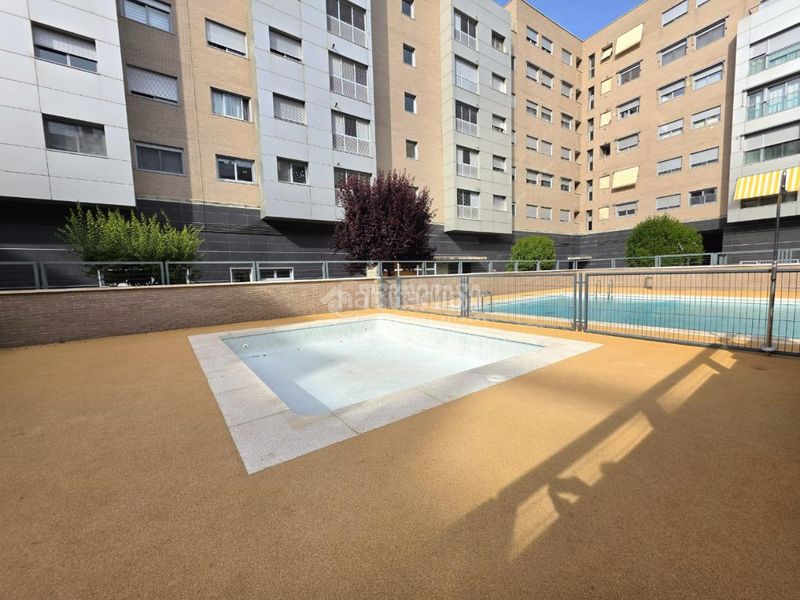 Foto 1a5d8812-b3d6-4f5d-a7f7-e89b978998c8. Piso  en venta en El Bercial Getafe
