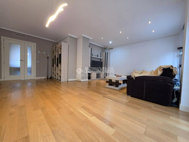 Foto 1f115047-c25c-4f79-b8d0-a9fe985fe263. Piso  en venta en El Bercial Getafe