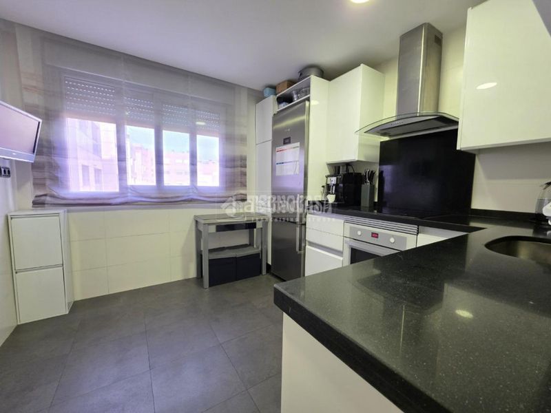 Foto 35515c5b-a4fc-4716-9e26-40acbf8567d0. Piso  en venta en El Bercial Getafe