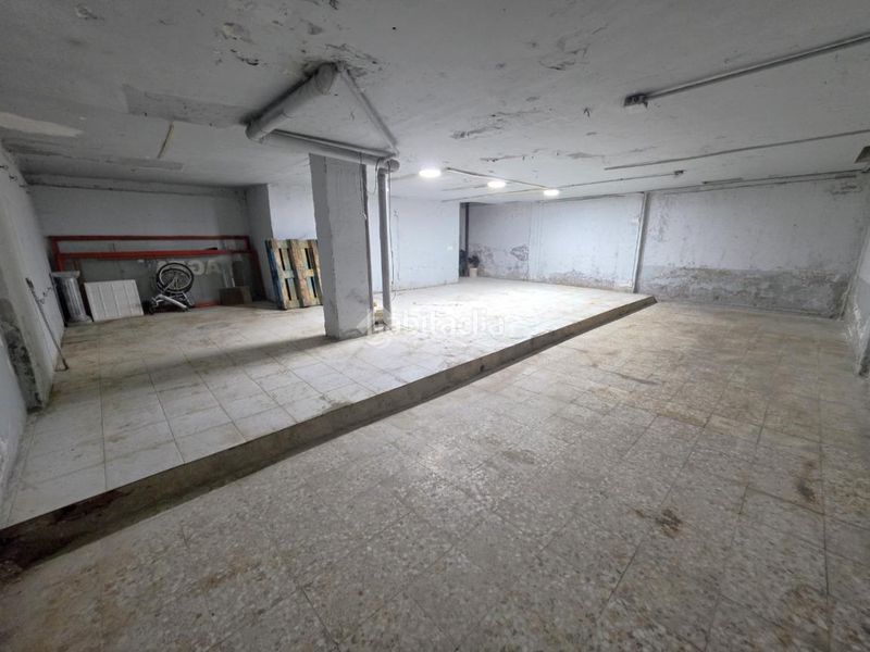 Foto a7abc532-cf71-429f-ba69-0dd92e90e6f3. Local comercial a El Bercial Getafe