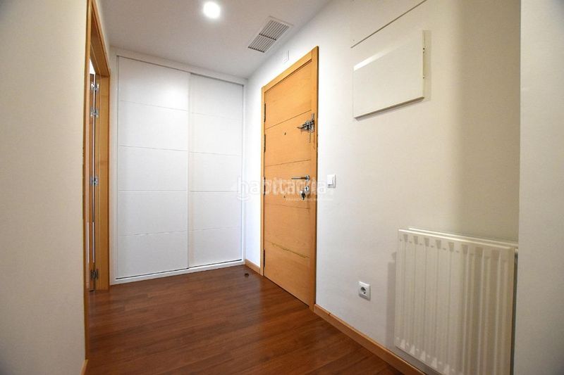 Foto 02fd75ac-5441-4574-a988-4f79a2eea0c6. Piso  en venta en El Bercial Getafe