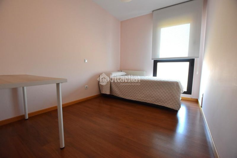 Foto 28dbeb00-1482-463c-9a69-0aec87dbecd9. Piso  en venta en El Bercial Getafe