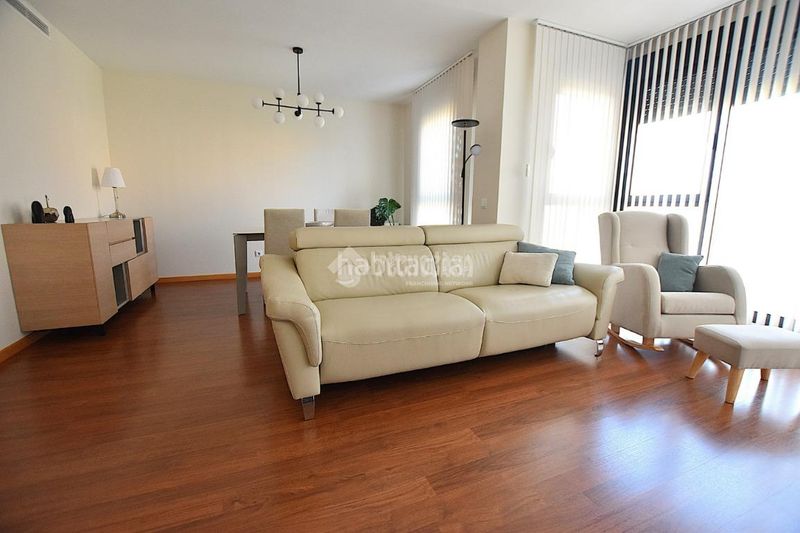 Foto 38803e1b-6174-40c9-b985-dbb5359c6fd8. Piso  en venta en El Bercial Getafe