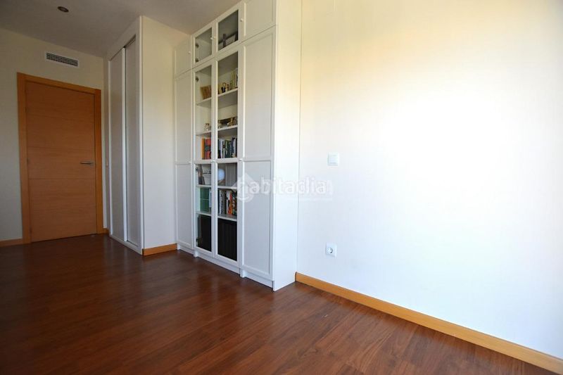 Foto 3f2d6188-0d18-4ab0-af74-0a7f2ede8023. Piso  en venta en El Bercial Getafe