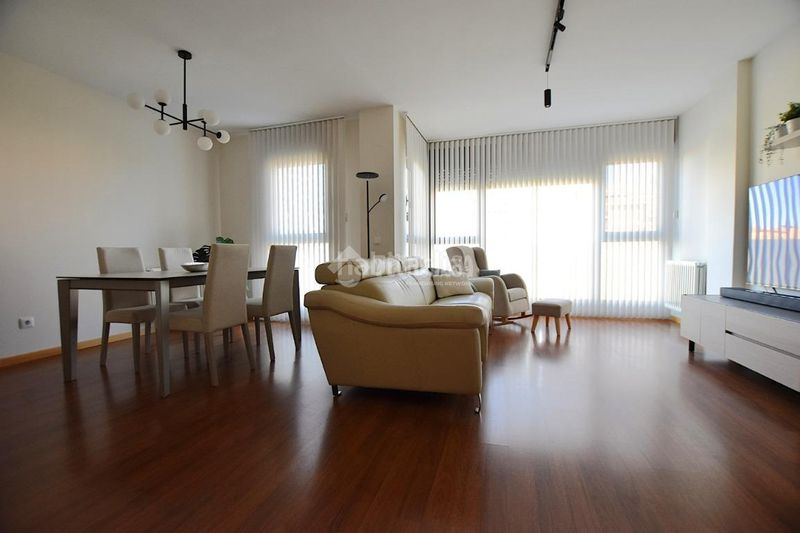 Foto 5b9b3d0d-4d98-4a09-9cb0-0acc671b35aa. Piso  en venta en El Bercial Getafe