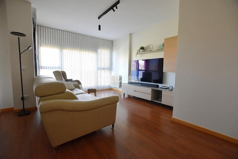 Foto c7481425-10ef-4ae4-8e2b-486c9395d730. Piso  en venta en El Bercial Getafe