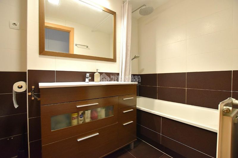 Foto e18160ee-a99f-4f89-a6e1-42181e48789d. Piso  en venta en El Bercial Getafe